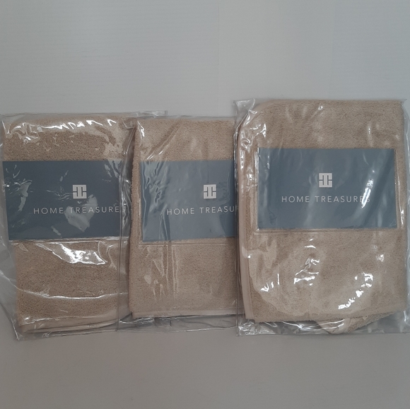 Home Treasures Izmar Face Towels Candlelight (set of 3) - Picture 13 of 13